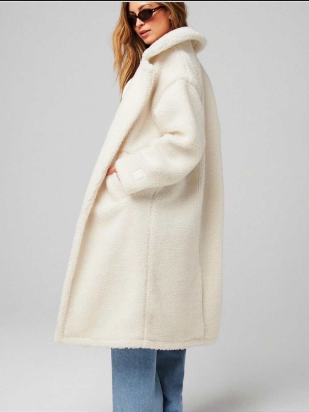 Fabletics EUC Cozy Ivory White Teddy Sherpa Long Coat Pockets Women’s Size M